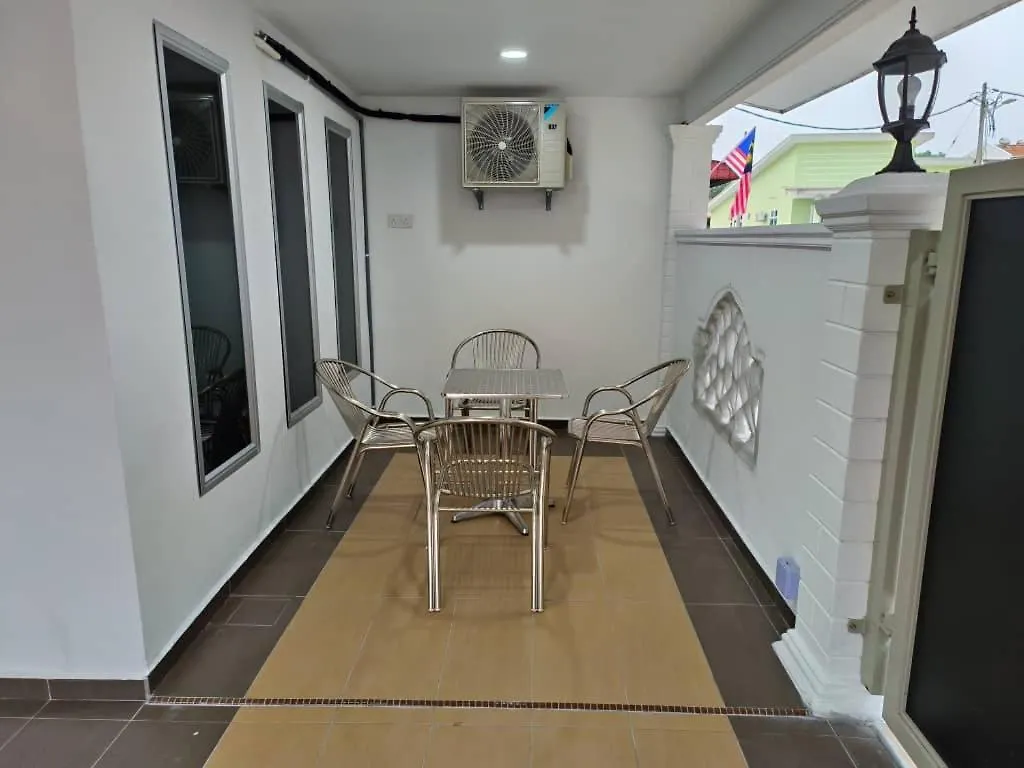 Prázdninový dům Aliyarosemuslim Homestay Ayer Keroh